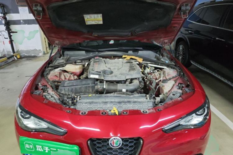 Used Alfa Romeo Giulia 2017 2.0T 280HP Milano Limited Edition Engine Bay