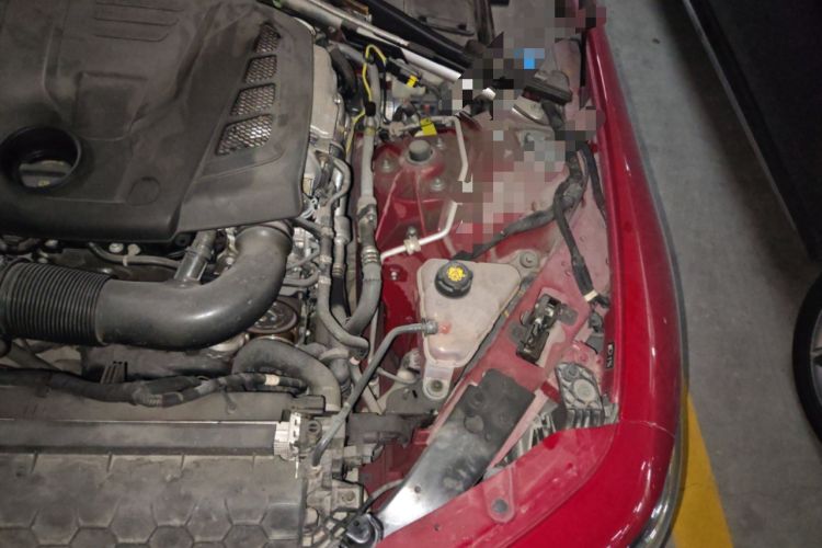 Used Alfa Romeo Giulia 2017 2.0T 200HP Luxury Edition Engine Bay Left