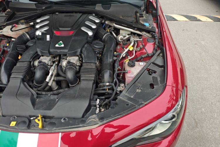 Used Alfa Romeo Giulia 2017 2.9T 510HP Four-Leaf Clover Edition Engine Bay Left