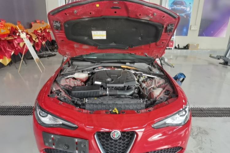 Used Alfa Romeo Giulia 2017 2.0T 200HP Elite Edition Engine Bay