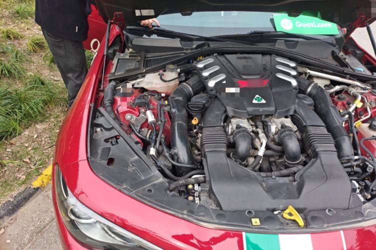 Used Alfa Romeo Giulia 2017 2.9T 510HP Four-Leaf Clover Edition Engine Bay Right