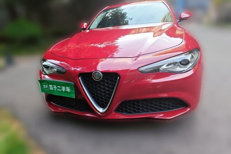 Used Alfa Romeo Giulia 2017 2.0T 200HP Elite Edition Front