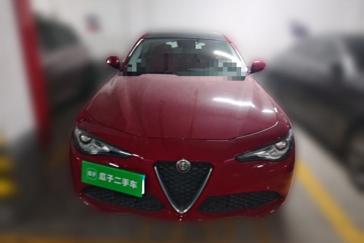 Used Alfa Romeo Giulia 2017 2.0T 200HP Luxury Edition Front