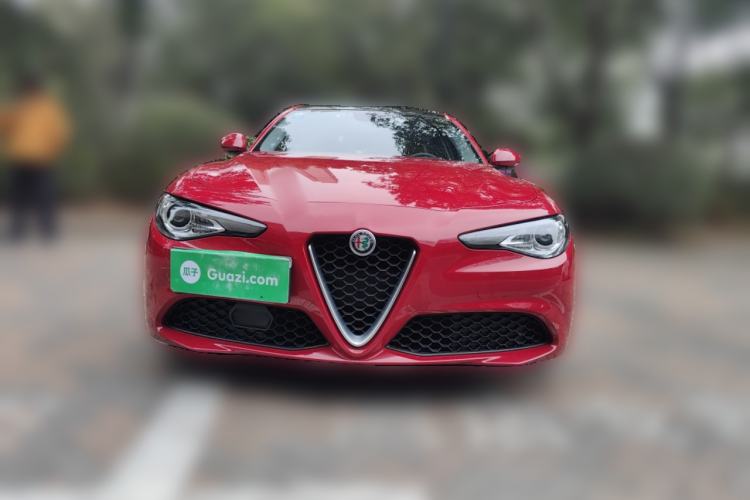 Used Alfa Romeo Giulia 2017 2.0T 280HP Luxury Edition Front