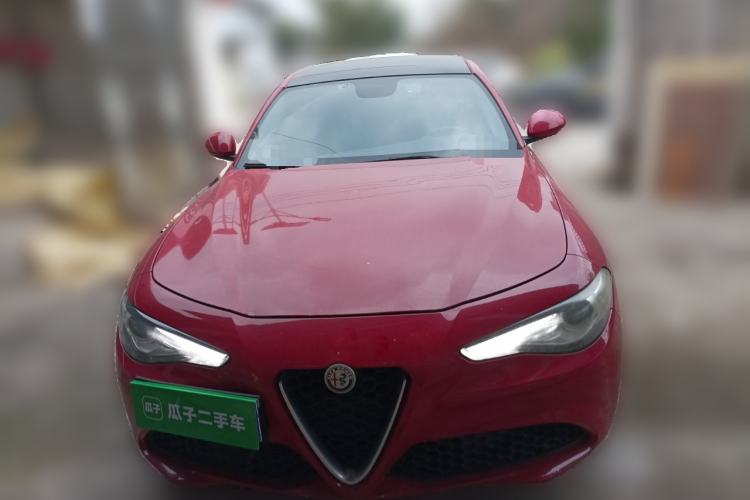 Used Alfa Romeo Giulia 2017 2.0T 280HP Luxury Edition Front