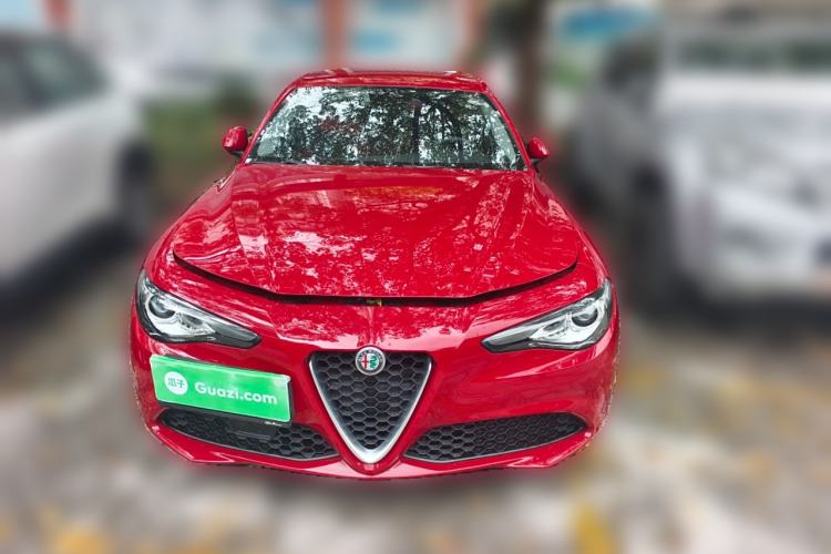 Used Alfa Romeo Giulia 2017 2.0T 200HP Elite Edition Front