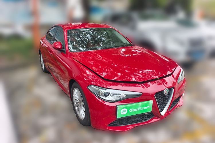 Used Alfa Romeo Giulia 2017 2.0T 200HP Elite Edition Front Right 45 Deg