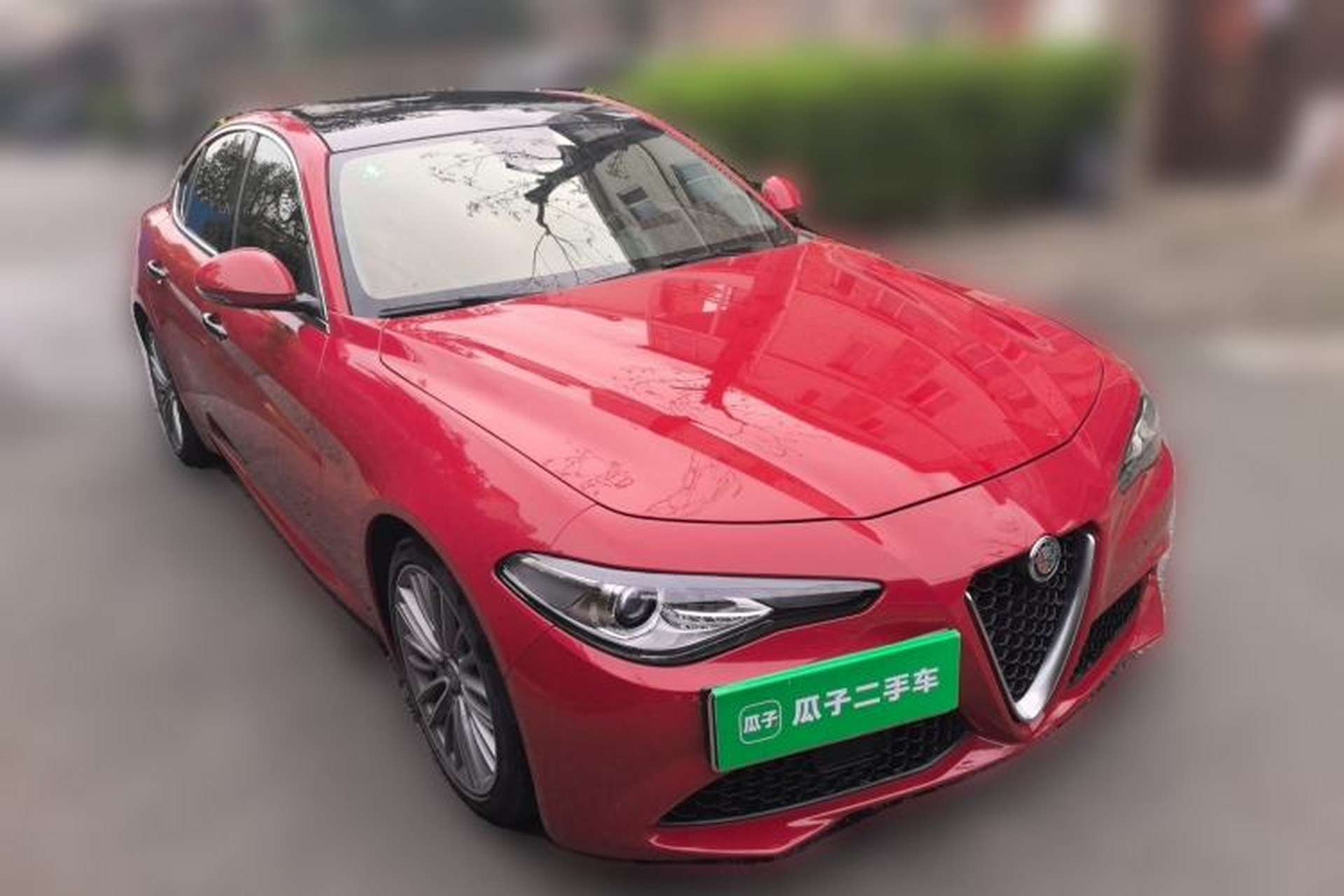 Used Alfa Romeo Giulia 2017 2.0T 280HP Luxury Edition Front Right 45 Deg
