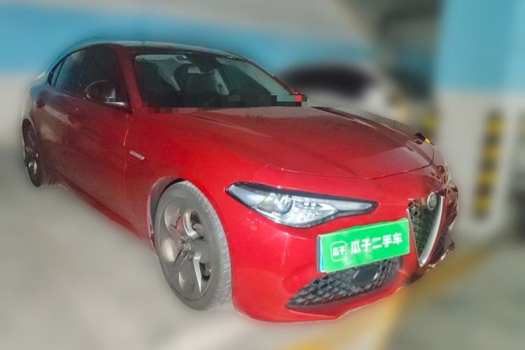 Used Alfa Romeo Giulia 2017 2.0T 280HP Milano Limited Edition Front Right 45 Deg