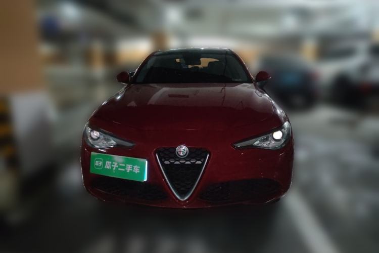 Used Alfa Romeo Giulia 2017 2.0T 200HP Luxury Edition Front