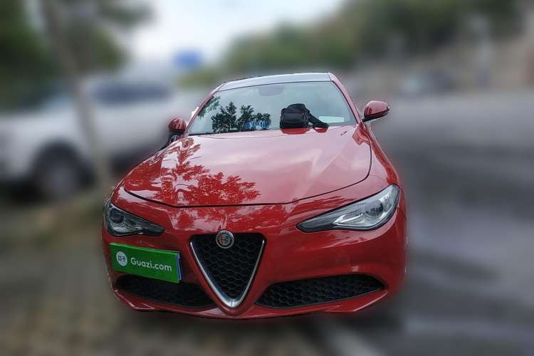 Used Alfa Romeo Giulia 2017 2.0T 200HP Luxury Edition Front