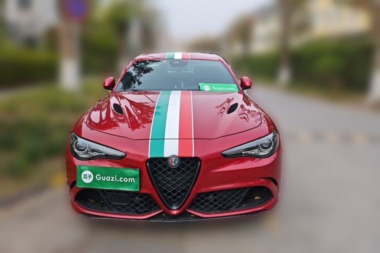 Used Alfa Romeo Giulia 2017 2.9T 510HP Four-Leaf Clover Edition Front
