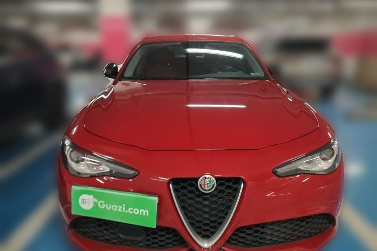 Used Alfa Romeo Giulia 2017 2.0T 200HP Elite Edition Front