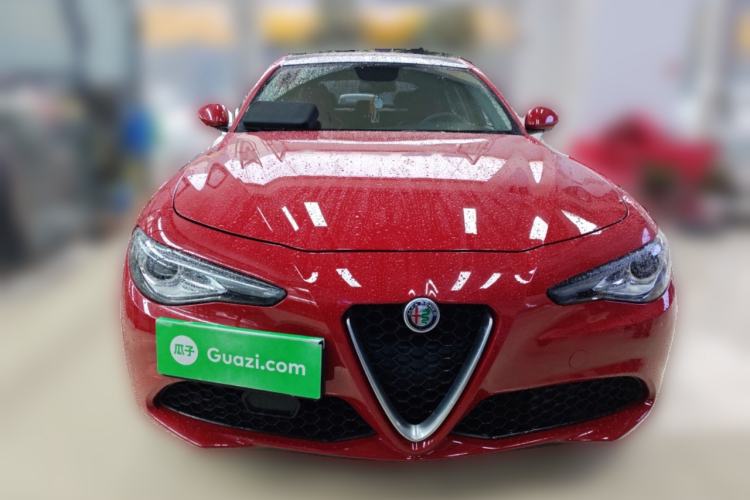 Used Alfa Romeo Giulia 2017 2.0T 200HP Luxury Edition Front