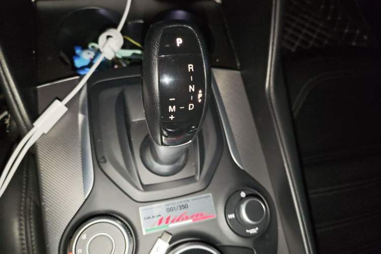 Used Alfa Romeo Giulia 2017 2.0T 280HP Milano Limited Edition Gear Lever