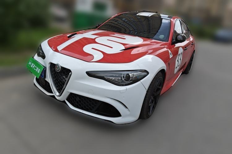 Alfa Romeo Giulia 2017 2.9T 510HP Four-Leaf Clover Edition с пробегом Guazi used car, China used car export, Used car for sale, Used cars, Cheapest cars for sale