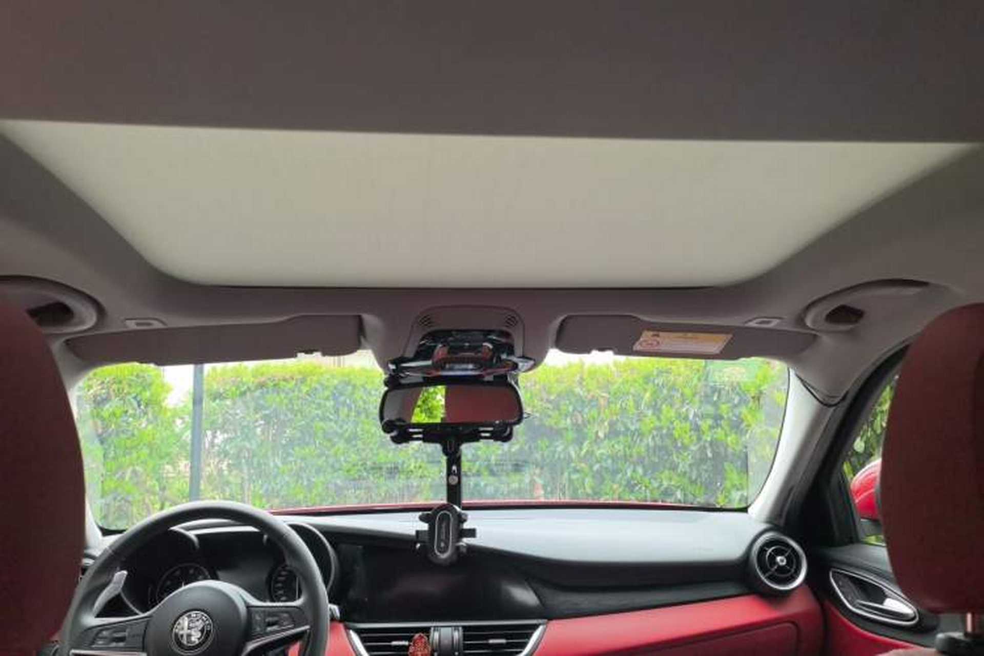 Used Alfa Romeo Giulia 2017 2.0T 280HP Luxury Edition Headliner