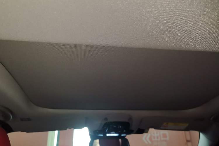 Used Alfa Romeo Giulia 2017 2.0T 200HP Luxury Edition Headliner