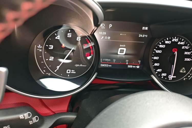 Used Alfa Romeo Giulia 2017 2.9T 510HP Four-Leaf Clover Edition Instrument Cluster