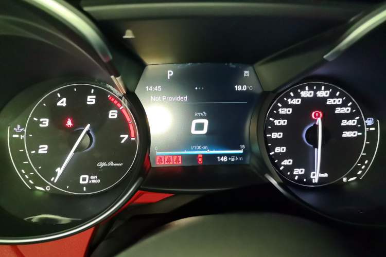 Used Alfa Romeo Giulia 2017 2.0T 200HP Luxury Edition Instrument Cluster