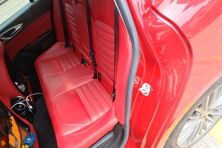 Used Alfa Romeo Giulia 2017 2.0T 280HP Luxury Sport Edition Left Rear Seat