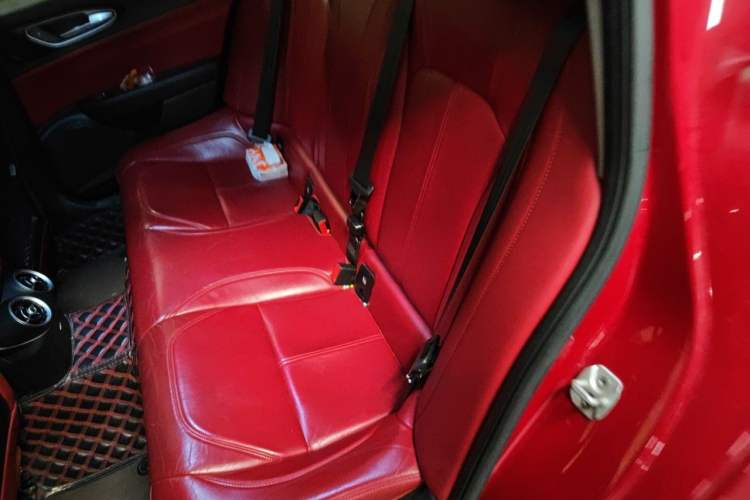 Used Alfa Romeo Giulia 2017 2.0T 200HP Elite Edition Left Rear Seat