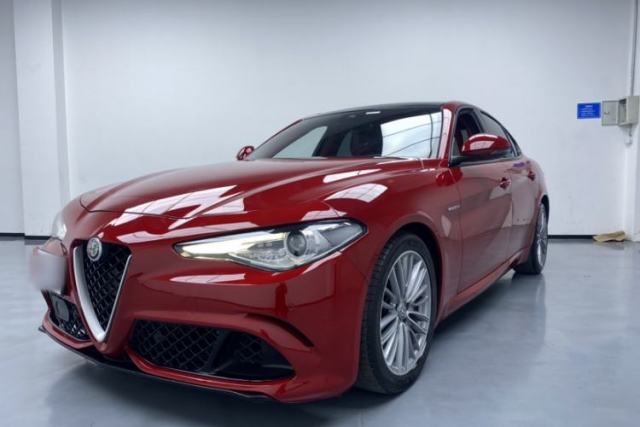 Used Alfa Romeo Giulia 2017 2.0T 280HP Luxury Sport Edition