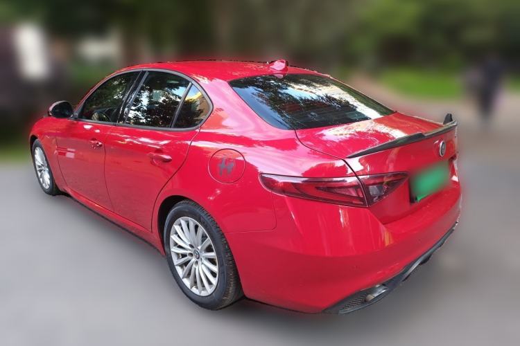 Used Alfa Romeo Giulia 2017 2.0T 200HP Elite Edition Rear Left 45 Deg