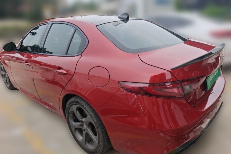 Used Alfa Romeo Giulia 2017 2.0T 280HP Milano Limited Edition Rear Left 45 Deg