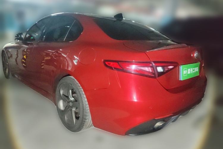 Used Alfa Romeo Giulia 2017 2.0T 280HP Milano Limited Edition Rear Left 45 Deg