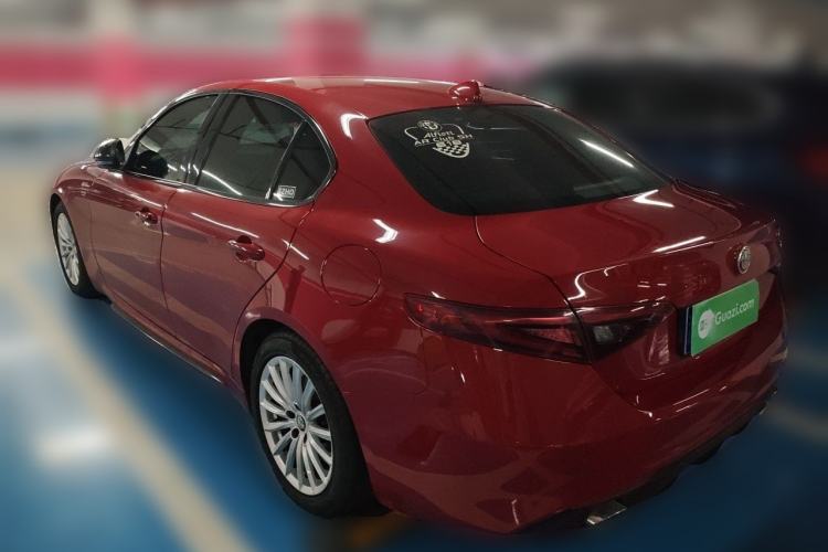 Used Alfa Romeo Giulia 2017 2.0T 200HP Elite Edition Rear Left 45 Deg