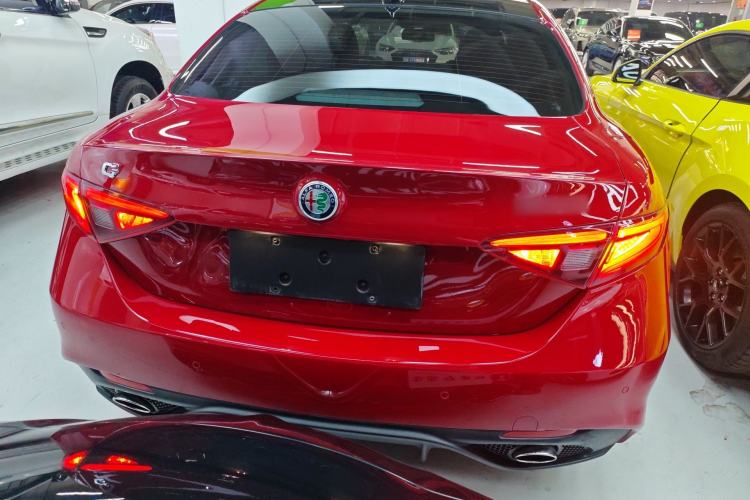 Used Alfa Romeo Giulia 2017 2.0T 280HP Luxury Sport Edition Rear