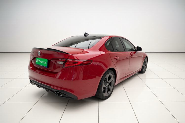 Used Alfa Romeo Giulia 2017 2.0T 280HP Milano Limited Edition Rear Right 45 Deg