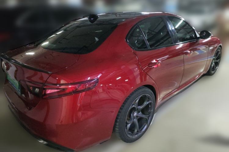 Used Alfa Romeo Giulia 2017 2.0T 280HP Milano Limited Edition Rear Right 45 Deg