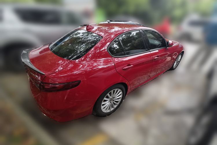 Used Alfa Romeo Giulia 2017 2.0T 200HP Elite Edition Rear Right 45 Deg