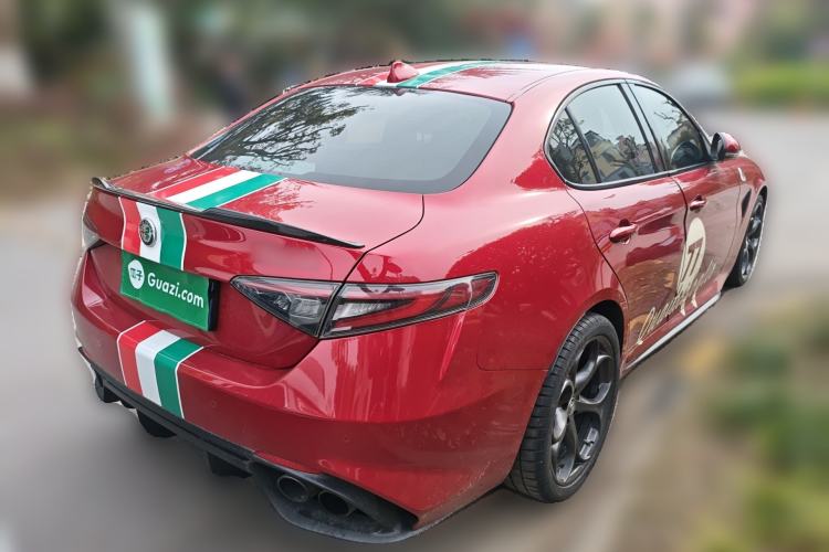 Used Alfa Romeo Giulia 2017 2.9T 510HP Four-Leaf Clover Edition Rear Right 45 Deg