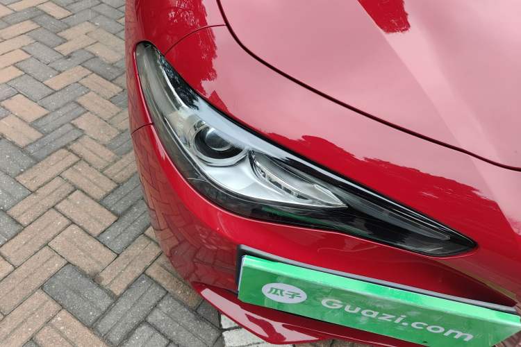 Used Alfa Romeo Giulia 2017 2.0T 280HP Luxury Edition Right Front Headlight