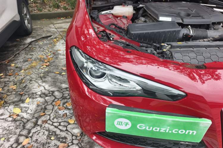 Used Alfa Romeo Giulia 2017 2.0T 200HP Elite Edition Right Front Headlight