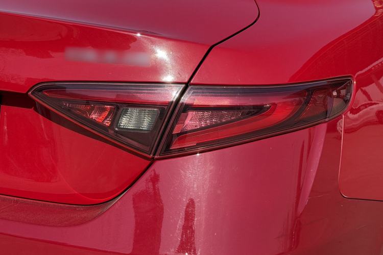 Used Alfa Romeo Giulia 2017 2.0T 200HP Luxury Edition Right Rear Taillight