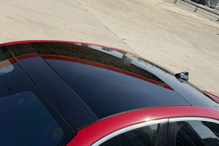 Used Alfa Romeo Giulia 2017 2.0T 200HP Luxury Edition Roof