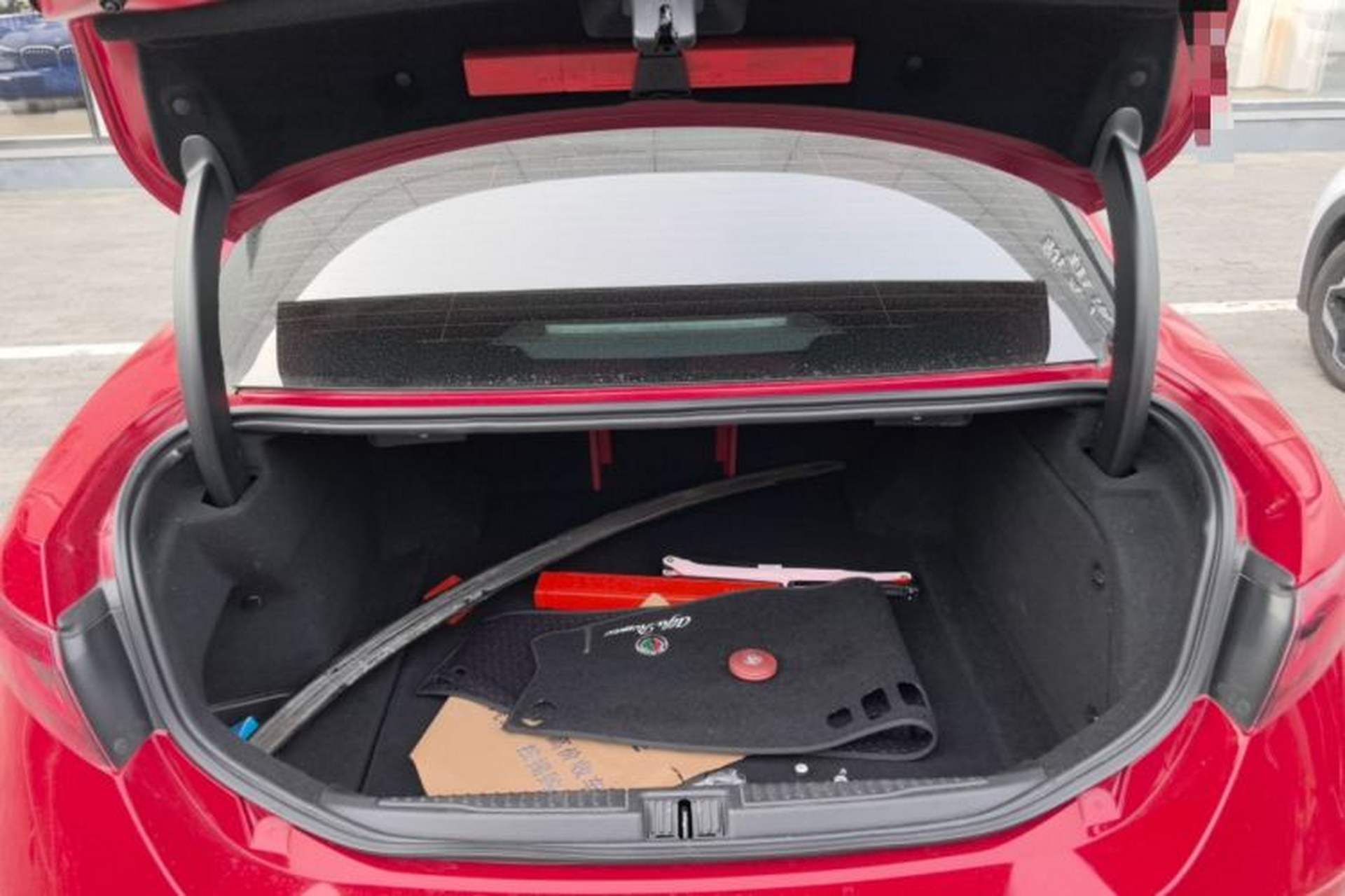 Used Alfa Romeo Giulia 2017 2.0T 200HP Luxury Edition Trunk