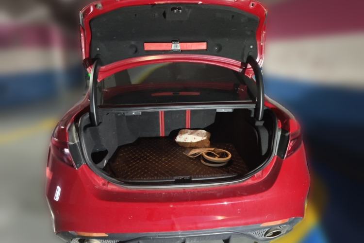 Used Alfa Romeo Giulia 2017 2.0T 200HP Elite Edition Trunk