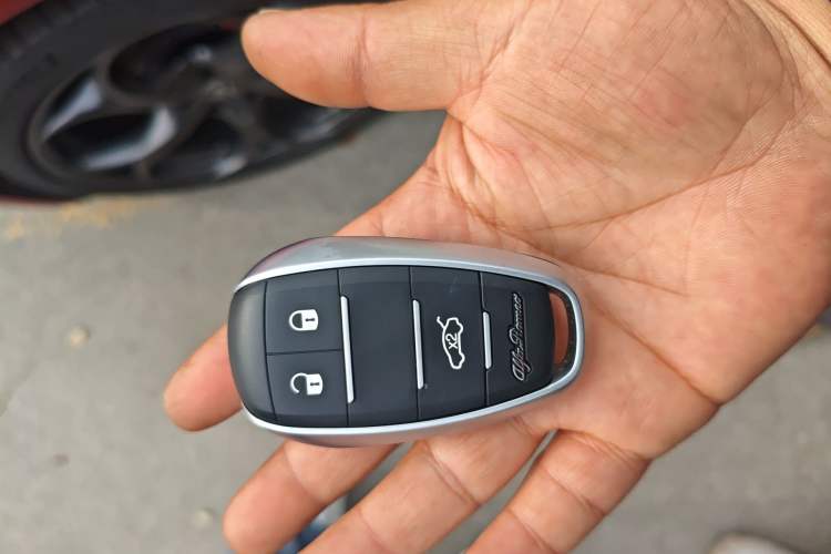 Used Alfa Romeo Giulia 2017 2.9T 510HP Four-Leaf Clover Edition Vehicle Key