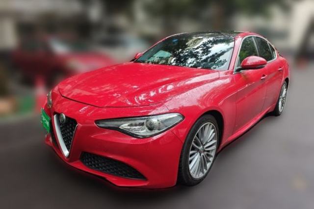 Gebrauchter Alfa Romeo Giulia 2017 2.0T 200HP Luxury Edition