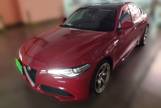 Used Alfa Romeo Giulia 2017 2.0T 200HP Luxury Edition