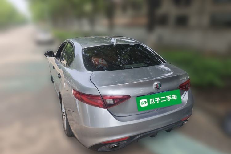 Used Alfa Romeo Giulia 2017 2.0T 200HP Elite Edition Rear Left 45 Deg
