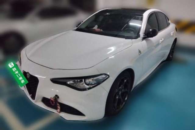 Used Alfa Romeo Giulia 2017 2.0T 200HP Luxury Edition