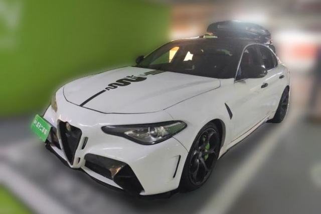 Used Alfa Romeo Giulia 2017 2.0T 200HP Luxury Edition
