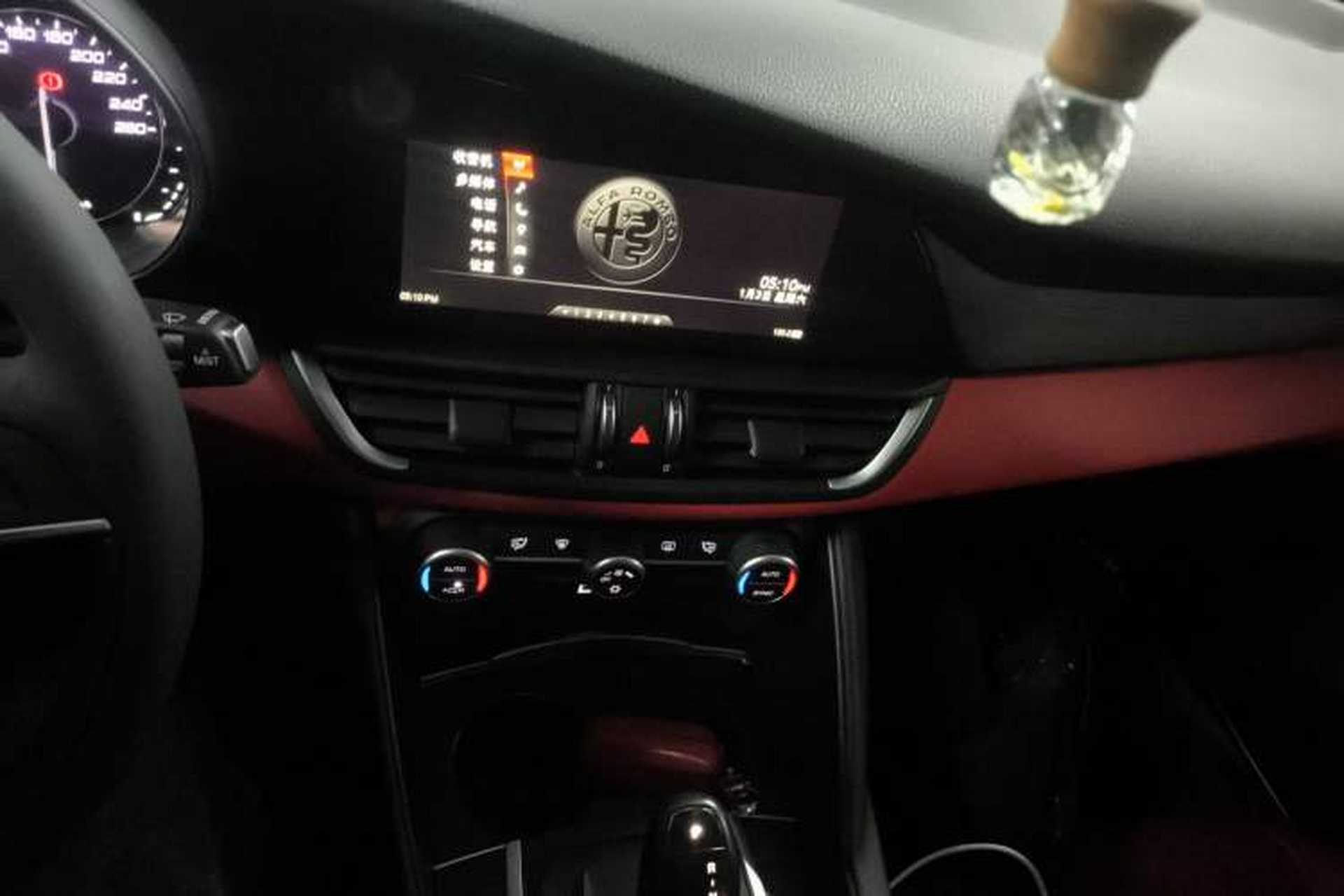 Used Alfa Romeo Giulia 2017 2.0T 200HP Luxury Edition Audio And AC Panel