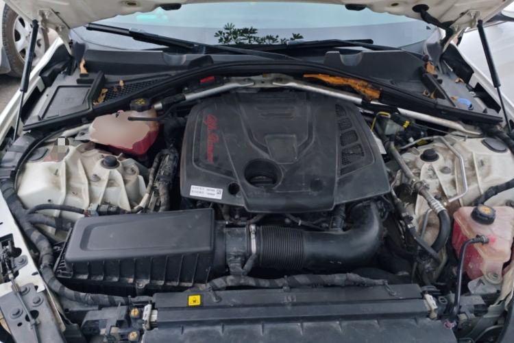 Used Alfa Romeo Giulia 2017 2.0T 280HP Luxury Edition Engine Bay